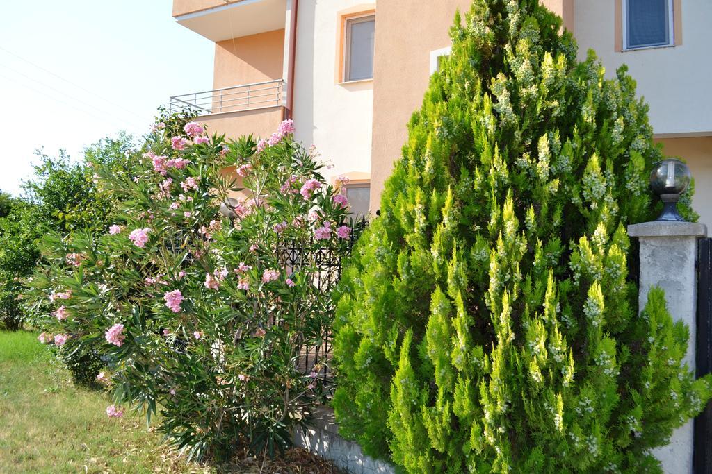 Apartments Elizabet Dojran エクステリア 写真