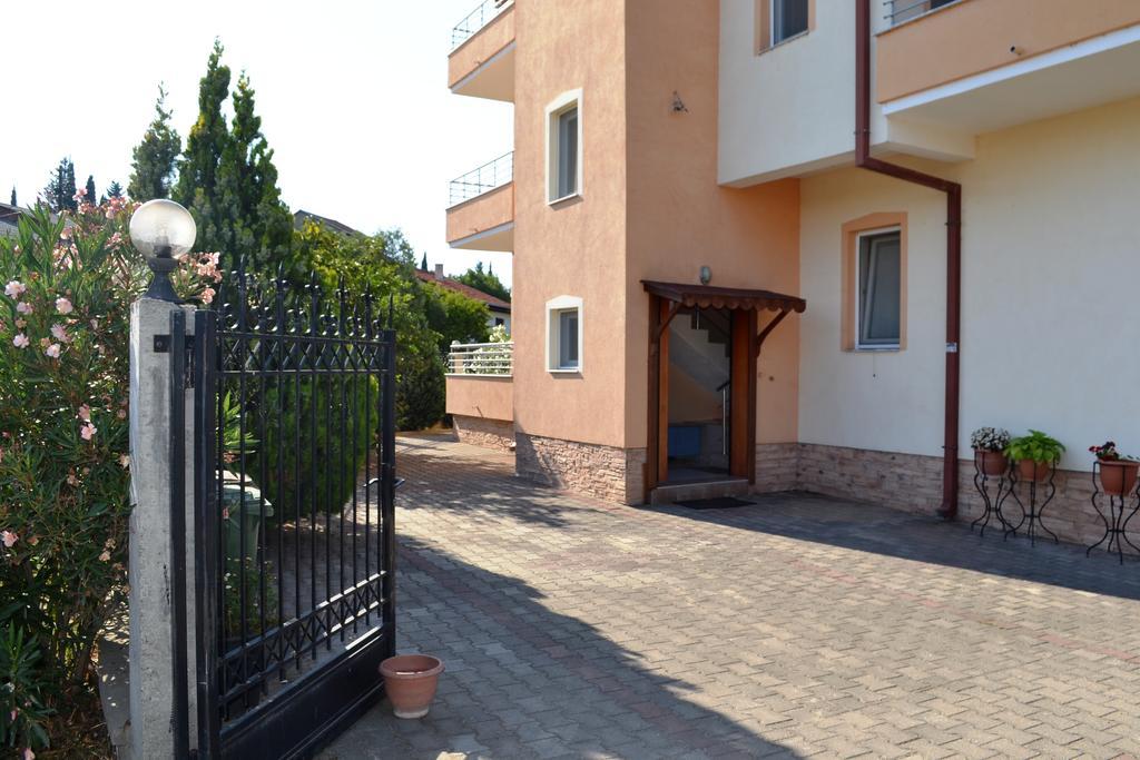 Apartments Elizabet Dojran エクステリア 写真